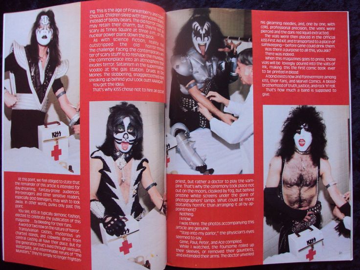 Ultimate-Kiss-Lot-2-Kiss-Autographed-Picture-_57.jpg